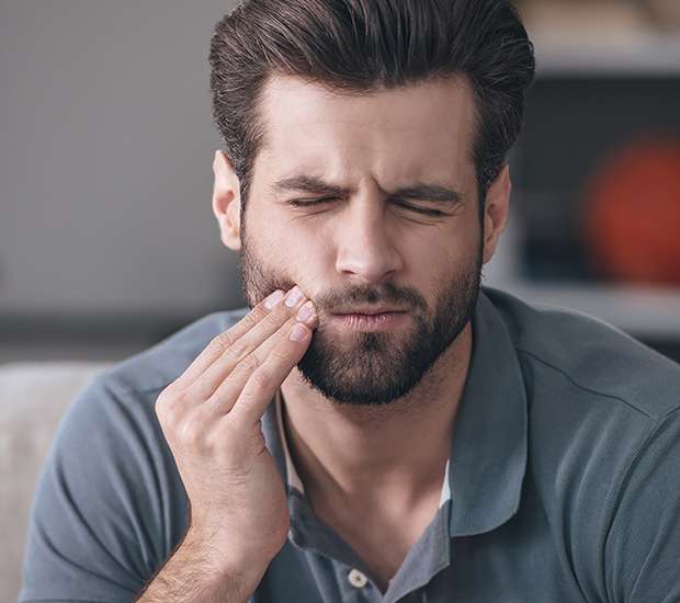 Leander Can a Cracked Tooth be Saved with a Root Canal and Crown