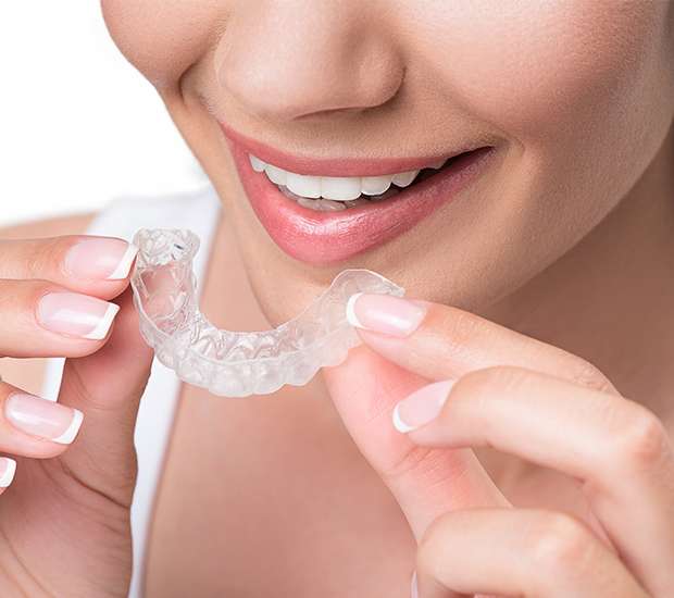 Leander Clear Aligners
